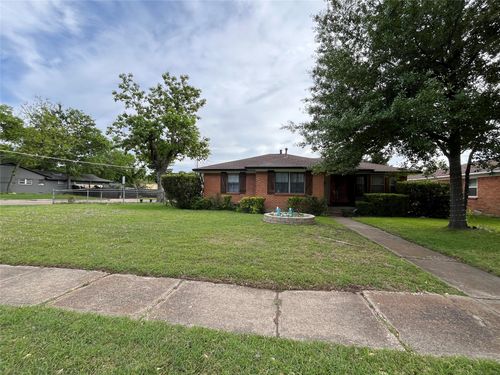 8530 Triton Ln, Dallas, TX, 75227-8449 | Card Image