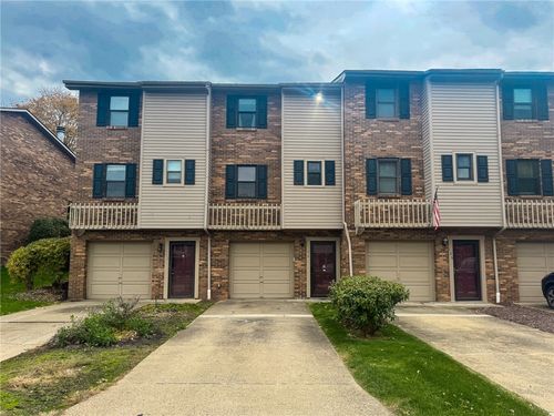 104 Forest Dr, Seven Fields, PA, 16046-7802 | Card Image