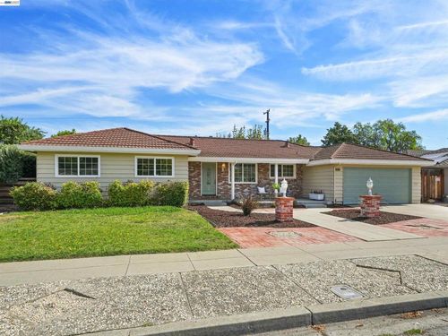 38660 Kimbro St, Fremont, CA, 94536 | Card Image