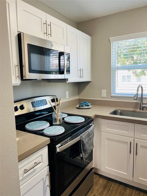 apt-15-2017 Buffalo Ter, Houston, TX, 77019-2422 | Card Image