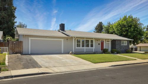 1056 Maria Dr, Oakdale, CA, 95361-2663 | Card Image