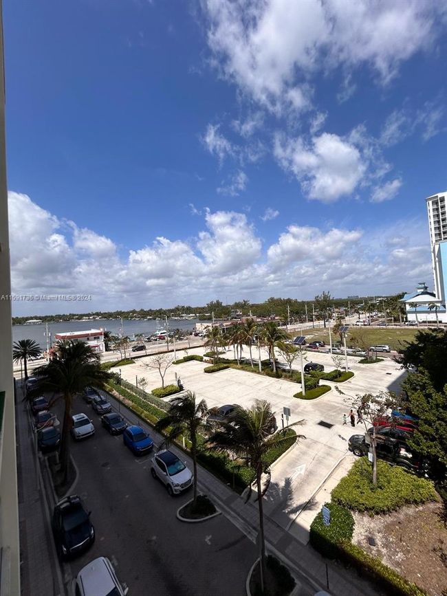 N436 - 777 N Ocean Dr, Condo with 1 bedrooms, 1 bathrooms and null parking in Hollywood FL | Image 21