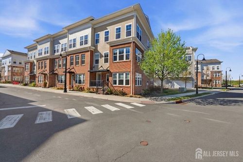 60 Audley St, North Brunswick, NJ, 08902-5037 | Card Image