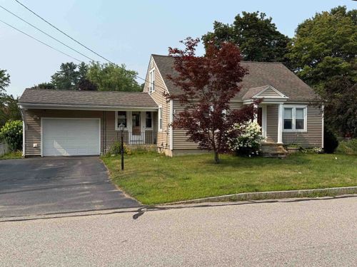 18 Grove St, Rochester, NH, 03868-8429 | Card Image