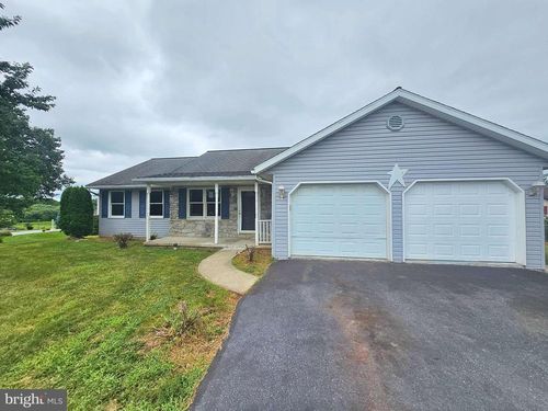 605 Progress Ave, LEBANON, PA, 17042-3907 | Card Image