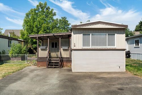 10-45640 Watson Rd, Chilliwack, BC, V2R3P8 | Card Image