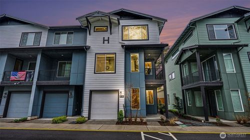 h6-626 164th St Sw, Lynnwood, WA, 98087-8103 | Card Image