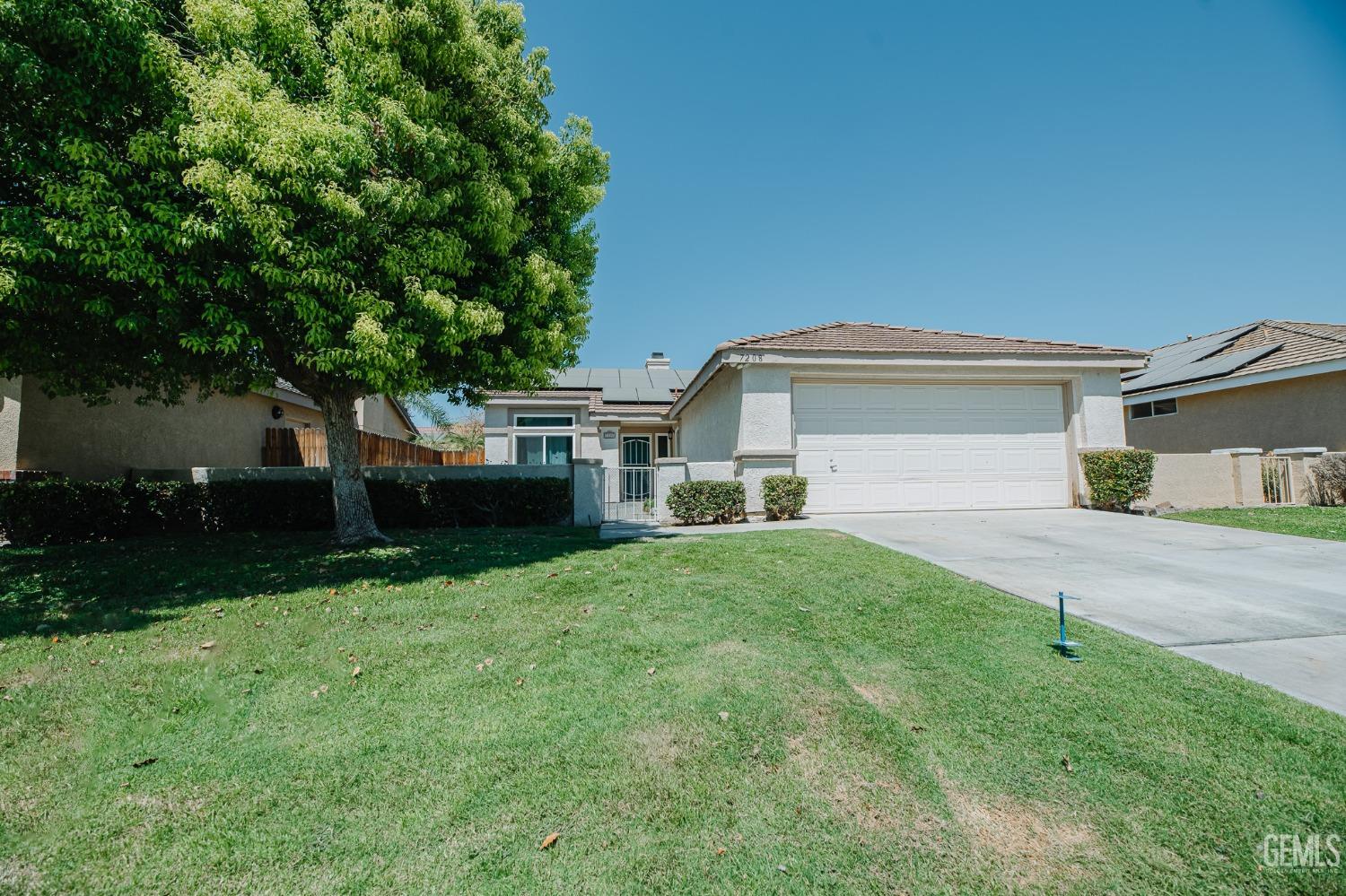 Rogue River Dr, Bakersfield, CA 93313