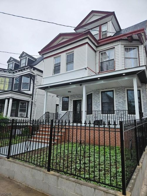 26 Baldwin Ave, Newark, NJ, 07108-1507 | Card Image