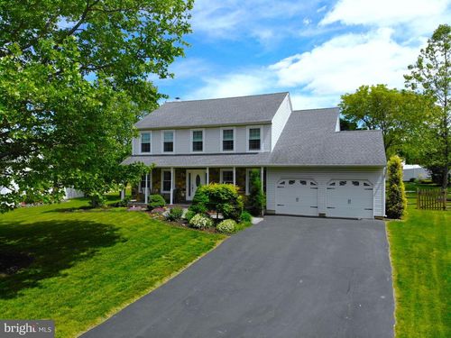 6120 Hearthstone Dr, PIPERSVILLE, PA, 18947-1065 | Card Image