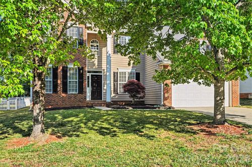 6817 Reedy Creek Rd, Charlotte, NC, 28215-6095 | Card Image