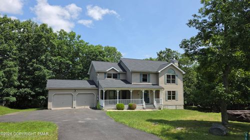 907 Thornberry Ct, East Stroudsburg, PA, 18302-7912 | Card Image