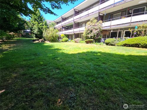 apt-104-7924 212th St Sw, Edmonds, WA, 98026-7572 | Card Image