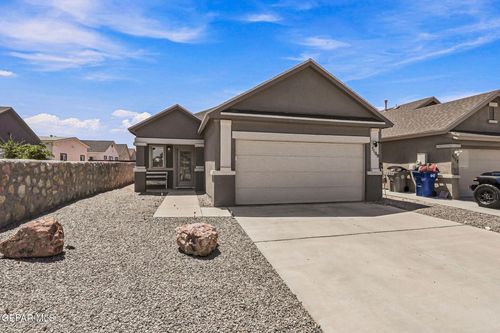 5109 Hector Munoz Dr, El Paso, TX, 79938-4912 | Card Image