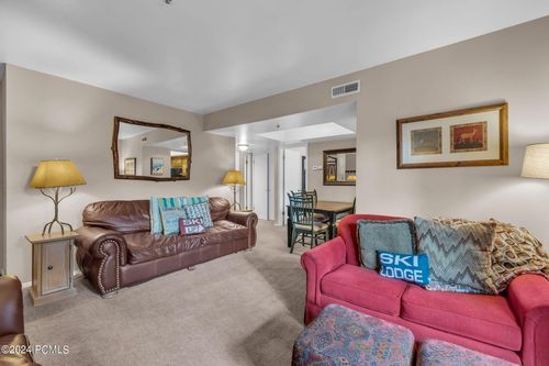 9t-6861 N 2200 W, Park City, UT, 84098-8269 | Card Image