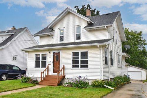 115 W Washington Avenue, Hartford, WI, 53027 | Card Image