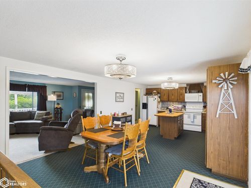 1750 State Highway 48, Shenandoah, IA, 51601-5016 | Card Image