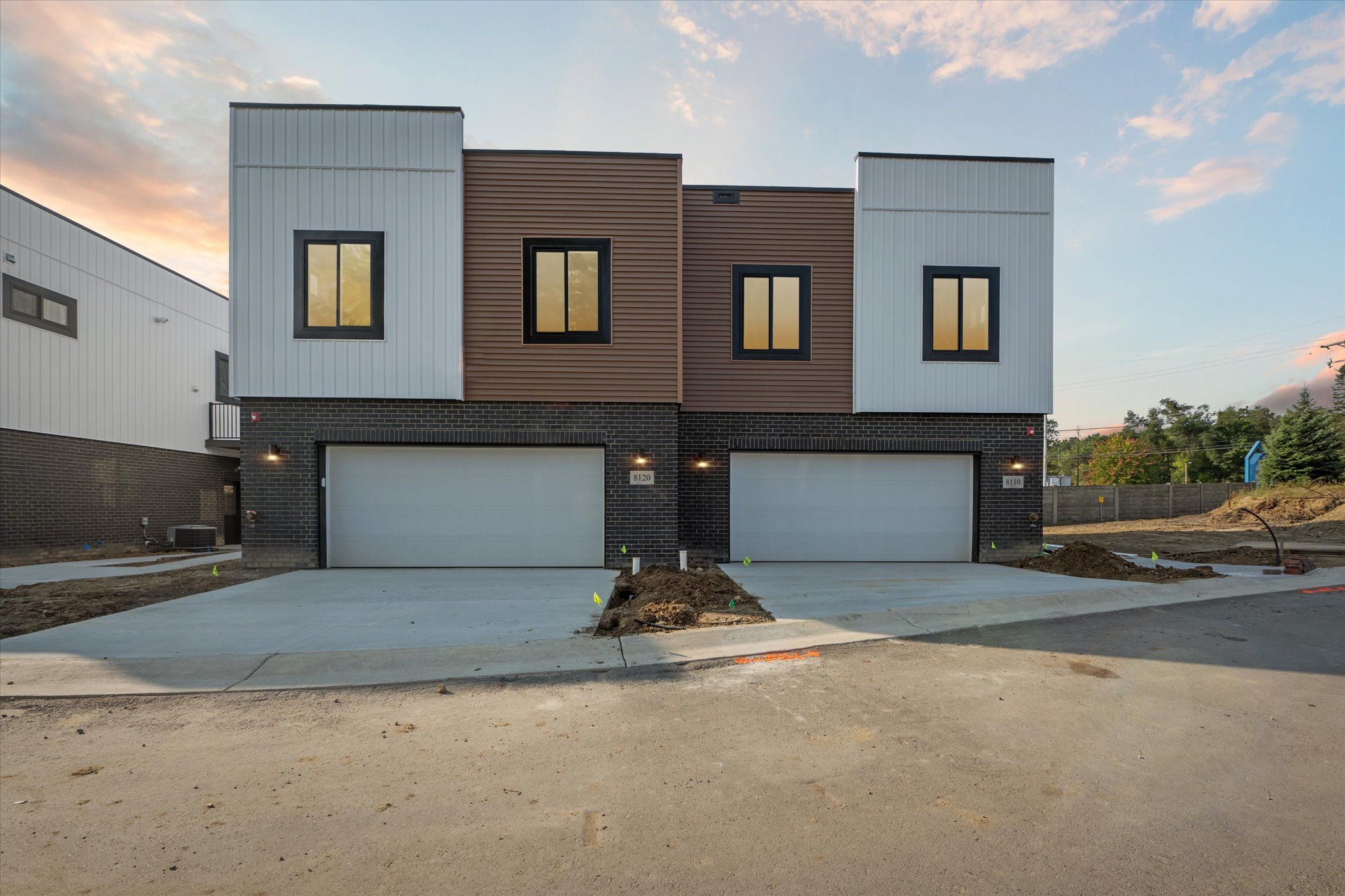 Allor Lndg, Brighton, MI 48114