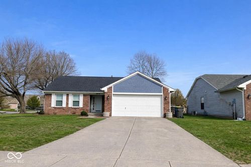 3713 Foxtail Dr, Indianapolis, IN, 46235-3535 | Card Image