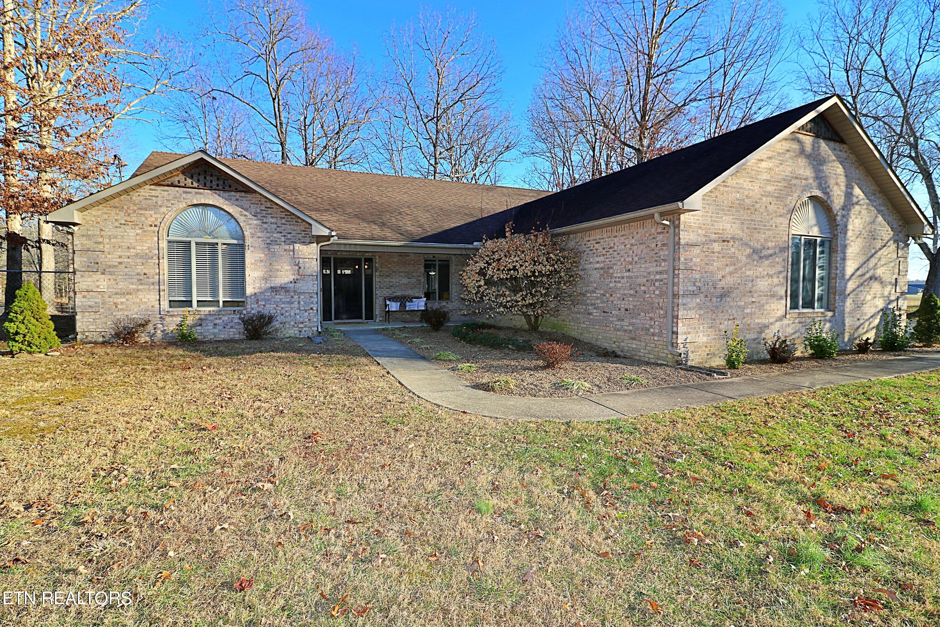Meadow Creek Dr, Oneida, TN 37841