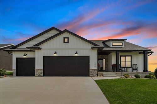 1070 Sunrise Dr, Ely, IA, 52227-9003 | Card Image