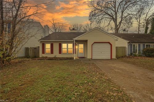 951 Sedley Rd, Virginia Beach, VA, 23462-6934 | Card Image