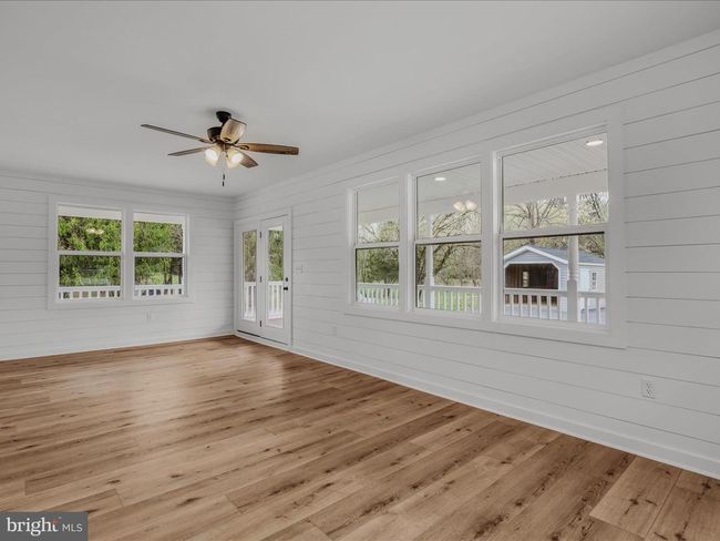 89 Morgan Grove Rd, Home with 4 bedrooms, 3 bathrooms and null parking in SHEPHERDSTOWN WV | Image 16