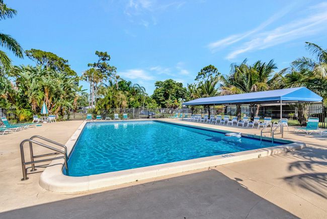 46 Seminole Ct E, Townhouse with 3 bedrooms, 2 bathrooms and null parking in Royal Palm Beach FL | Image 45