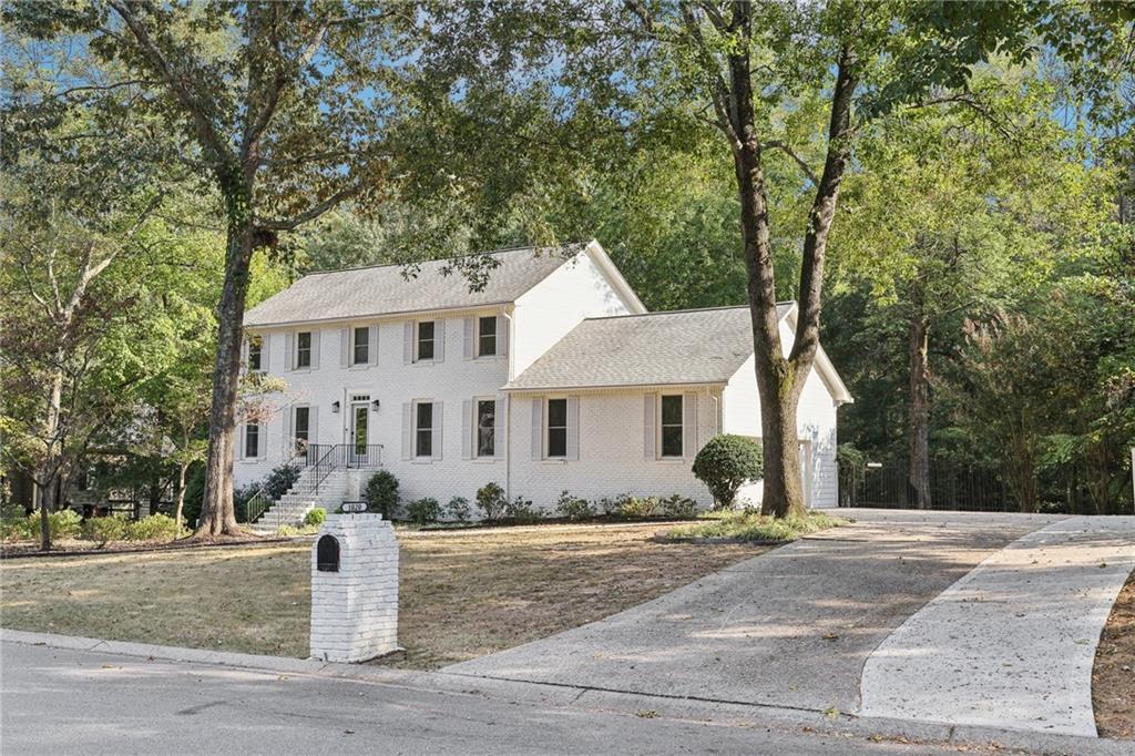 Chantilly Dr, Alpharetta, GA 30004