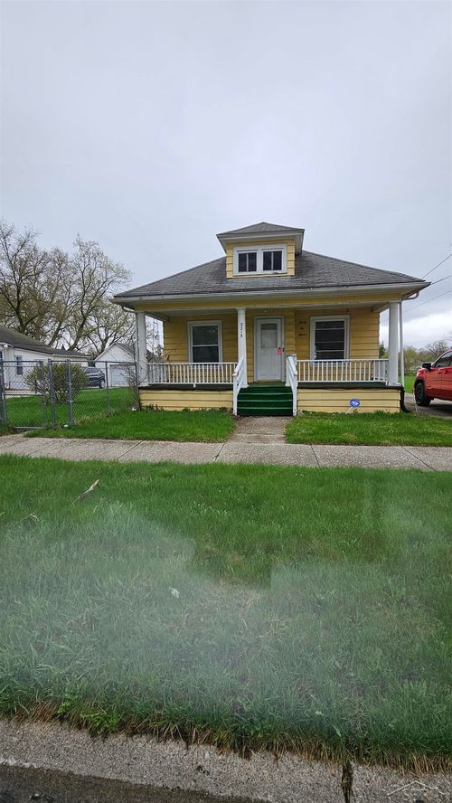 2215 Lincoln Ave, Saginaw, MI, 48601-3341 | Card Image
