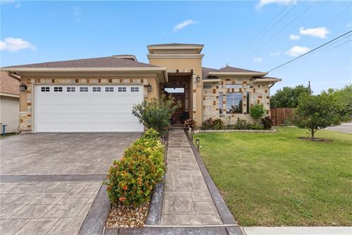 717 W 27th Street, Mission, TX, 78574 | Card Image