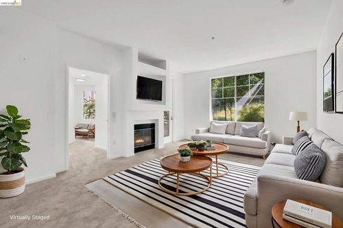 207-220 Caldecott, Oakland, CA, 94618 | Card Image