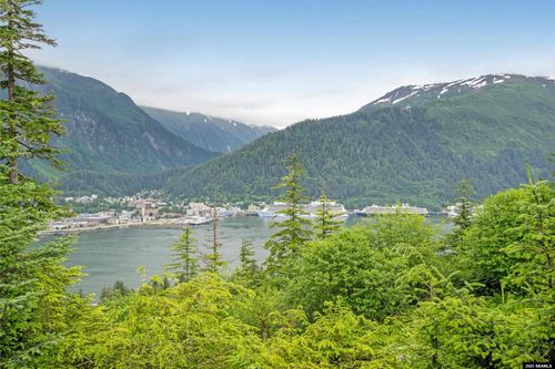 3005 Goodwin Rd, Juneau, AK, 99801-1991 | Card Image