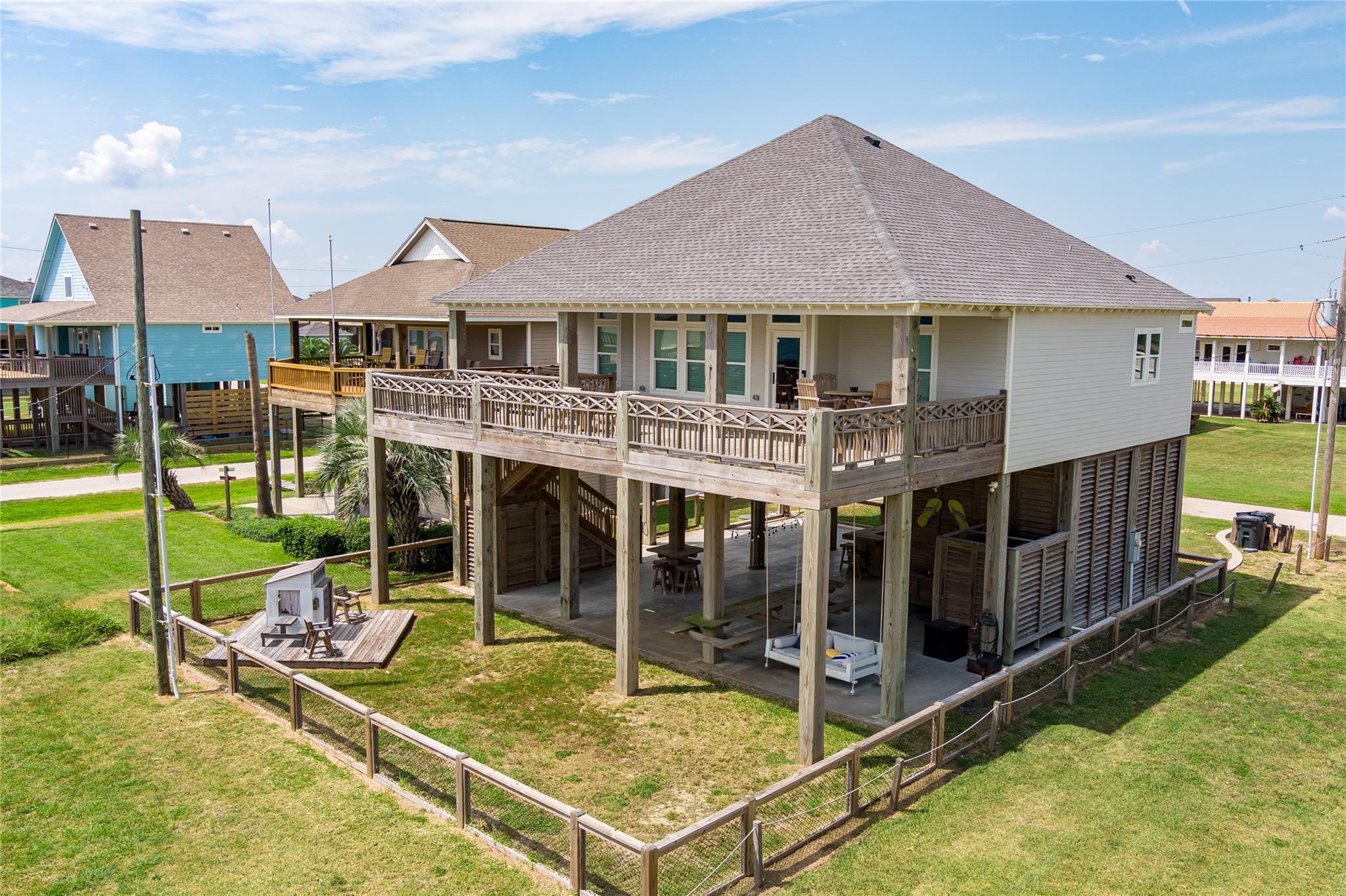 Residential in Crystal Beach 5