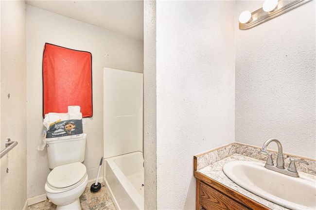 705 N Cayuga St, House other with 3 bedrooms, 2 bathrooms and null parking in Frontenac KS | Image 15