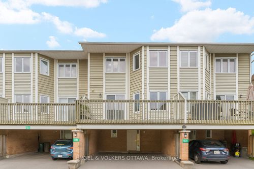 1129 Chimney Hill Way, Gloucester, ON, K1J8Z7 | Card Image