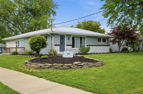 1104 Gary Ave, Girard, OH, 44420-1944 | Card Image