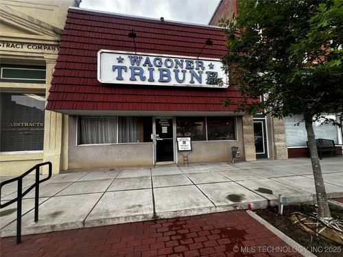 221 E Cherokee St, Wagoner, OK, 74467-4703 | Card Image