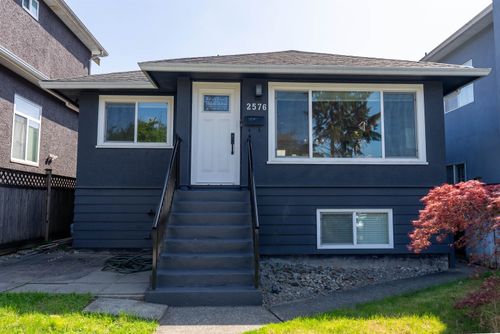 2576 E 27th Ave, Vancouver, BC, V5R1N1 | Card Image