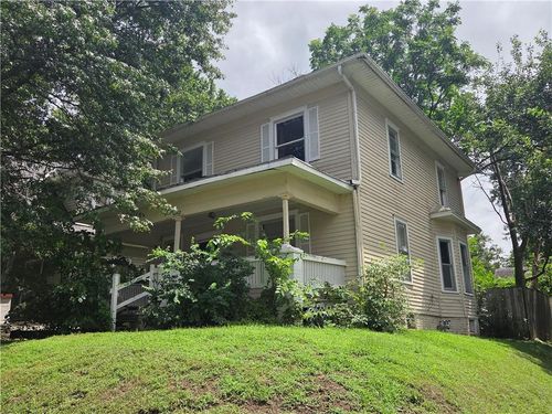 2902 Lafayette St, Saint Joseph, MO, 64507-1616 | Card Image