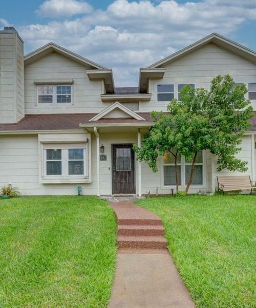 3025 Quail Springs Rd, Corpus Christi, TX, 78414-3755 | Card Image