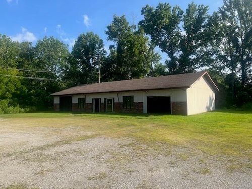 1101 Seaton Ave, Greenup, KY, 41144-1132 | Card Image