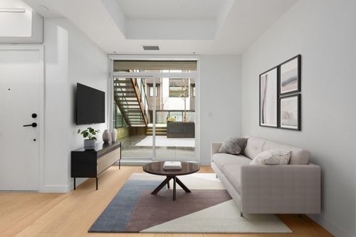 122-650 E 2nd St, North Vancouver, BC, V7L1E3 | Card Image