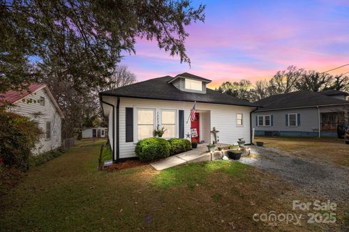 1223 S Lafayette St, Shelby, NC, 28152-6609 | Card Image