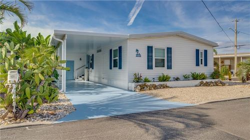 3033 Bounty Ln, ST. JAMES CITY, FL, 33956-2381 | Card Image