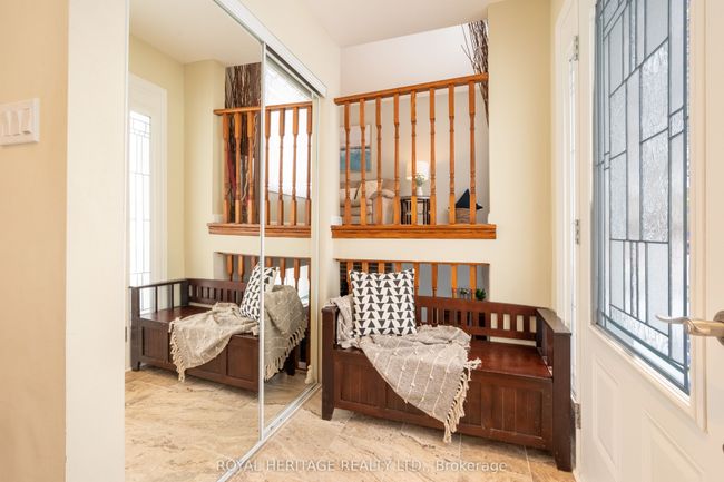 28 Renfield Cres, House other with 3 bedrooms, 3 bathrooms and 2 parking in Whitby ON | Image 4