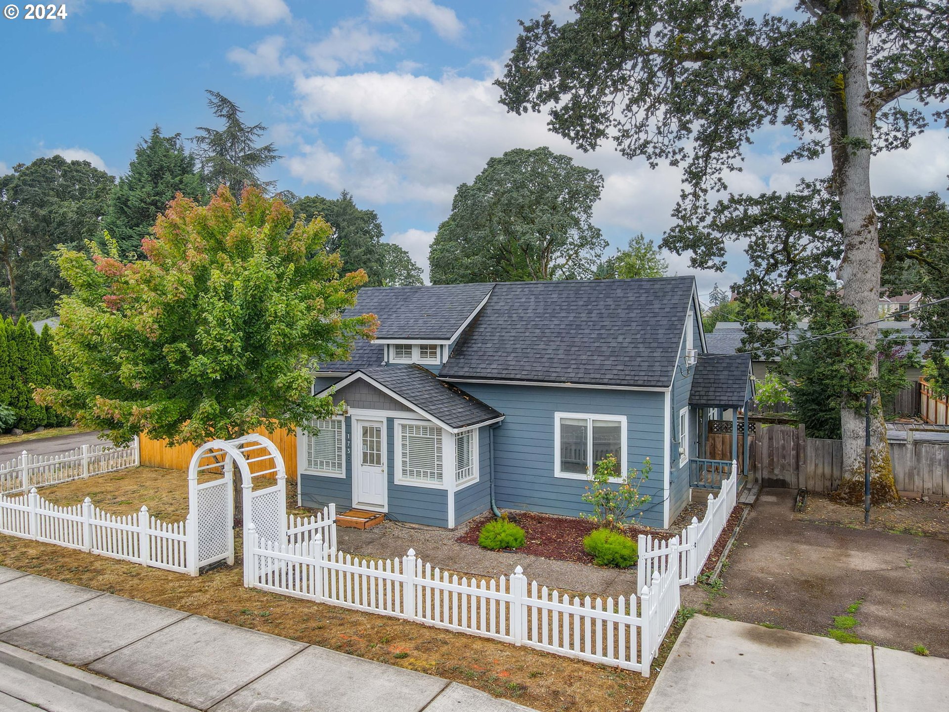 28th Ave, Hillsboro, OR 97124