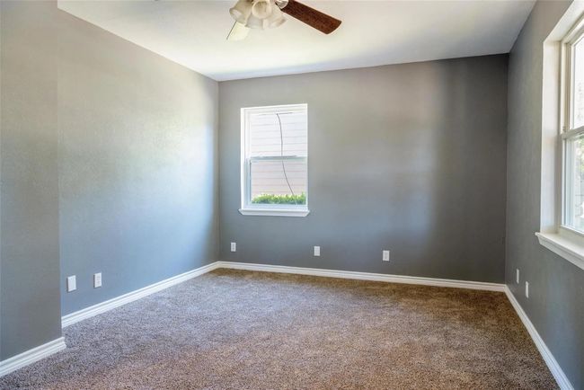 809 E Centennial St, House other with 3 bedrooms, 2 bathrooms and null parking in Sherman TX | Image 9