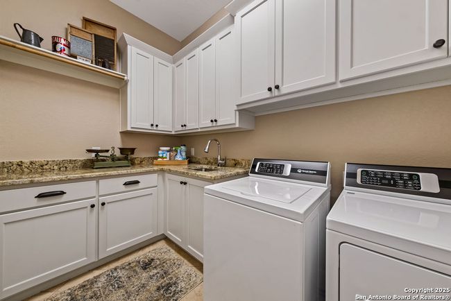 715 Long Rdg, House other with 3 bedrooms, 3 bathrooms and null parking in Spring Branch TX | Image 31