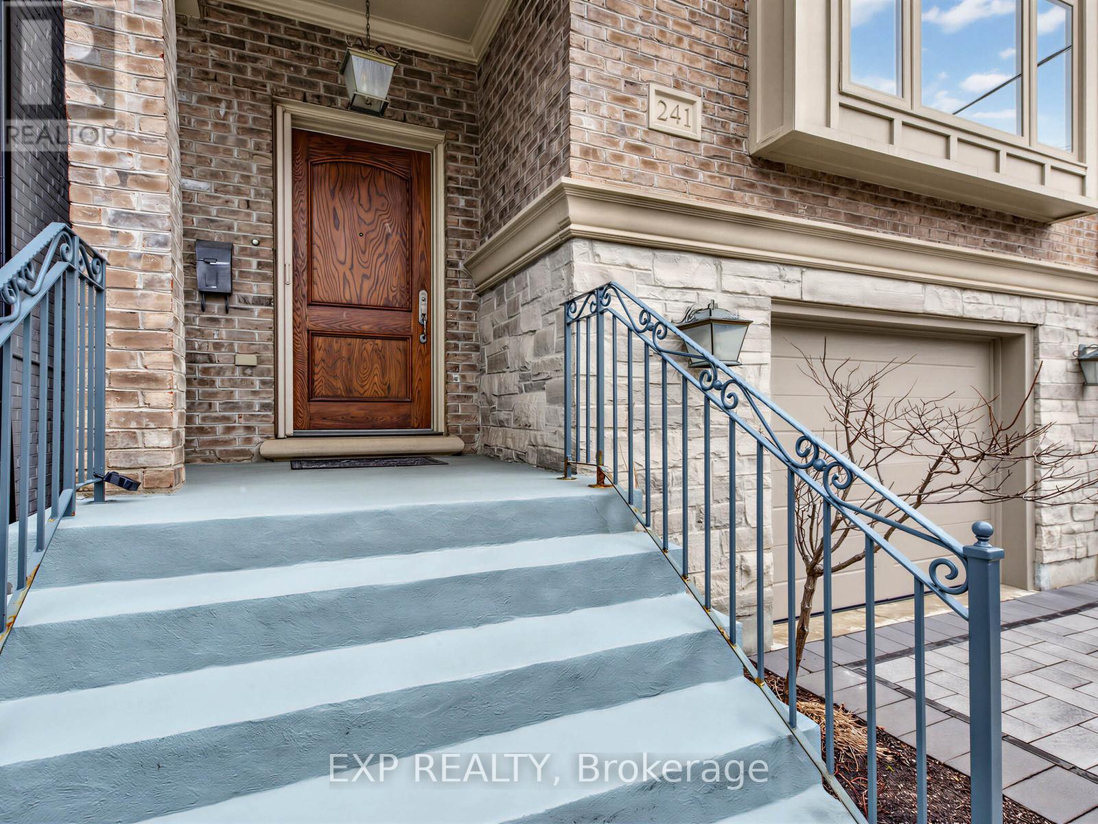 Residential in Toronto (Casa Loma) 2